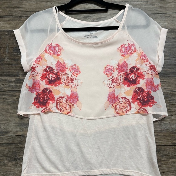 American Eagle Outfitters Cream Crop Blouse with Graphic Layered Design - Picture 1 of 5